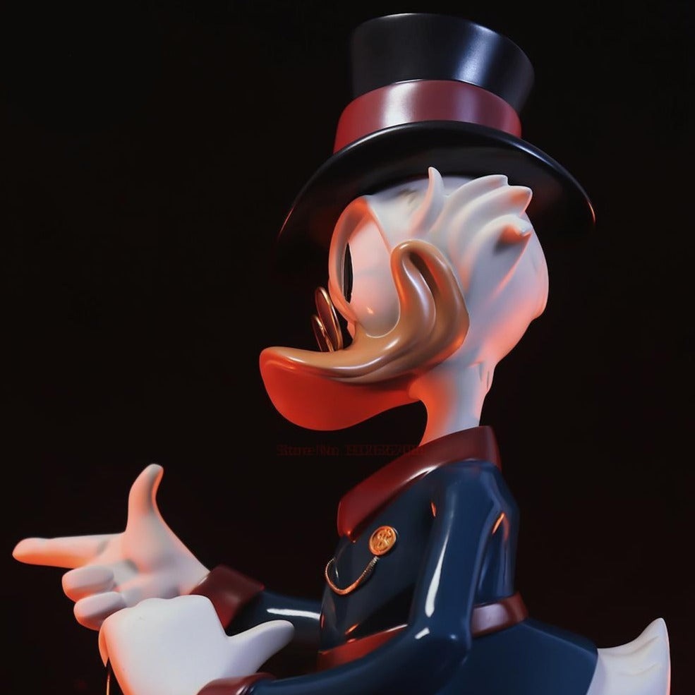 Nostalgic Disney Delight: Vintage Donald Duck Cartoon Statue