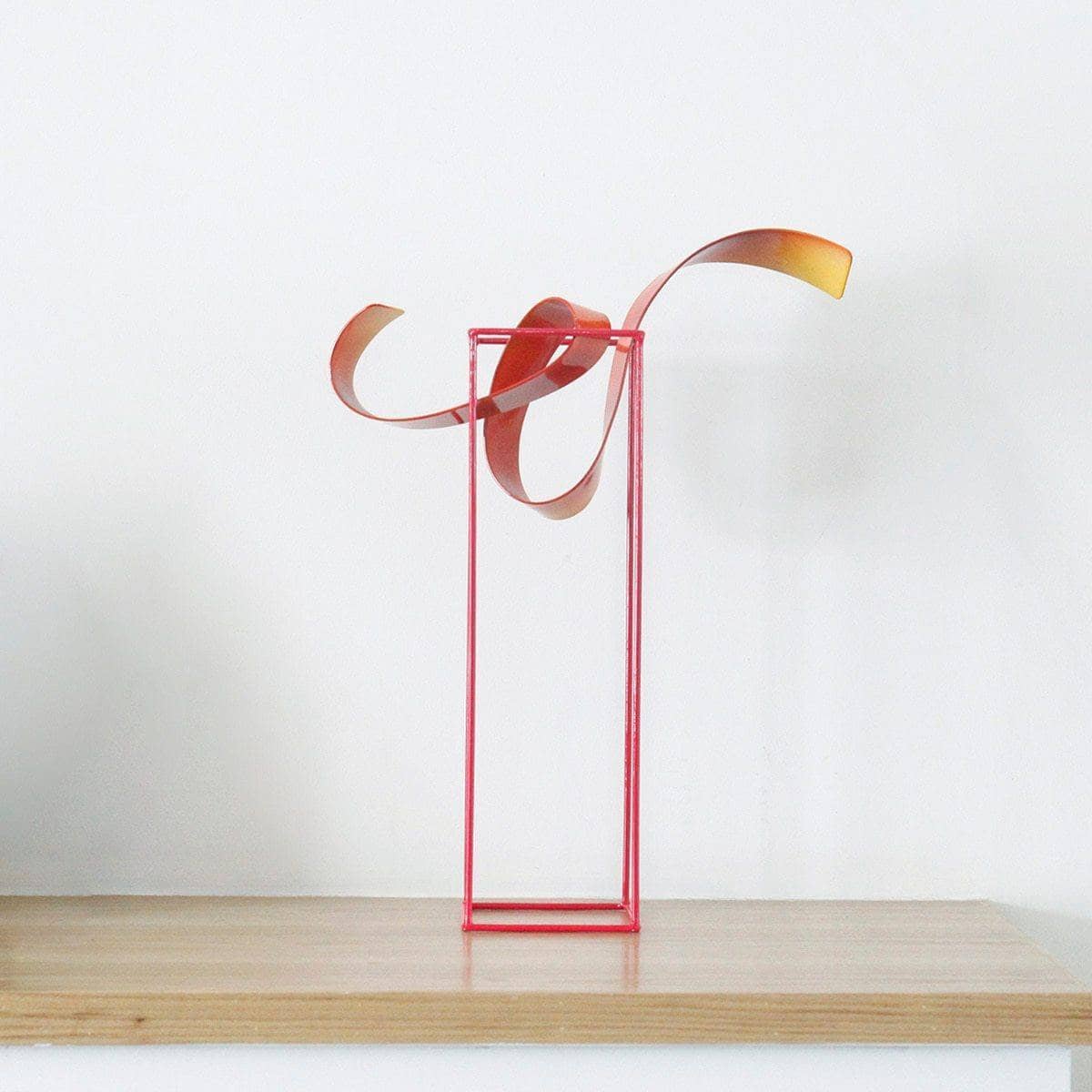 Bud Freestanding Flower Vase - Contemporary Centerpiece Decor