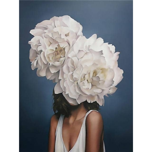 Nordic Flower Lady - Engaging