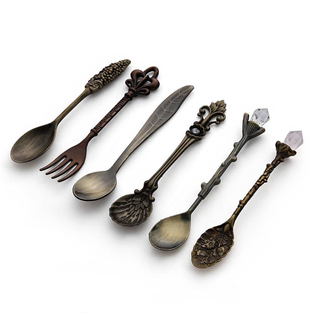 Vintage Carved Flatware Set - Nostalgic Elegance- Running