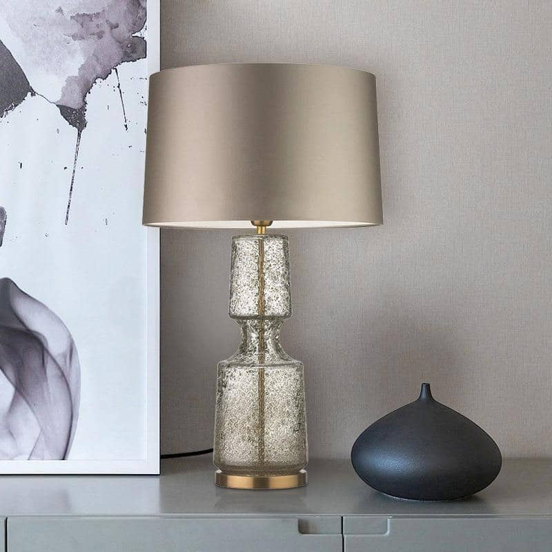American Retro Bedside Table Lamp - Stylish and Functional Vintage Touch