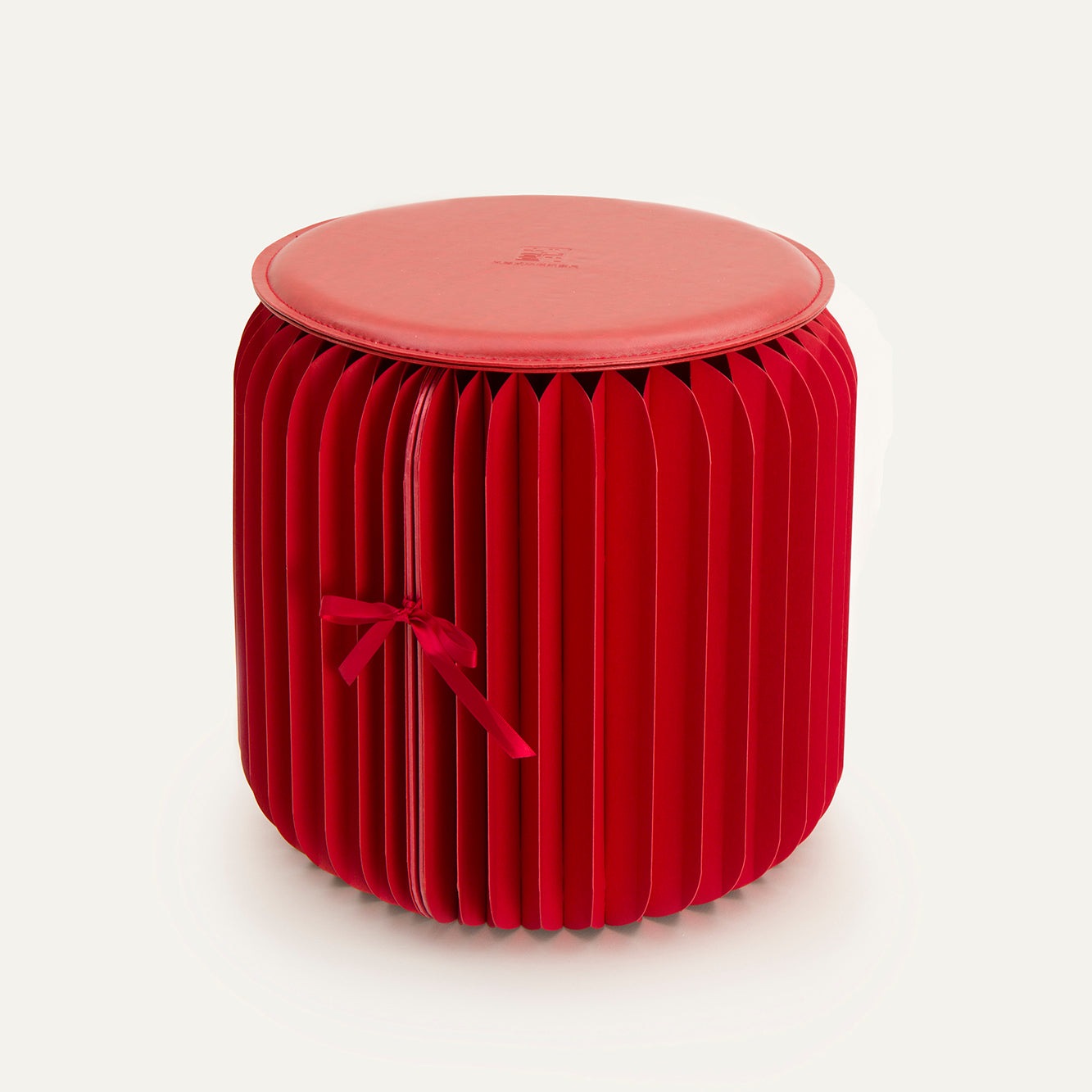 Honeycomb Kraft Paper Foldable Stool: Sustainable Style on the Go