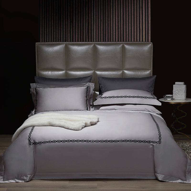 Premium Embroidered Egyptian Cotton Bedding Set - Luxurious King/Queen Size