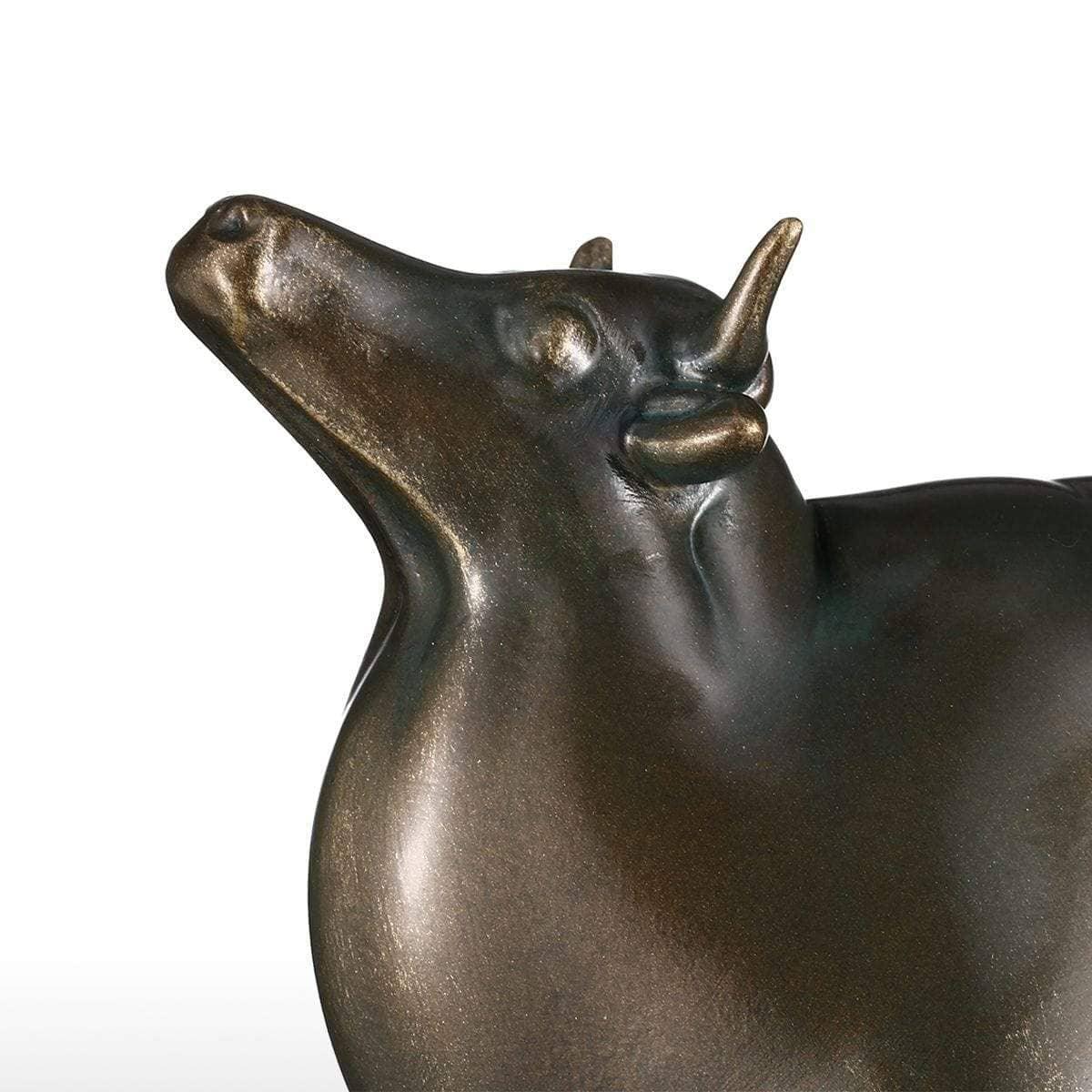 Sculptural Modern Cattle Home Decor: A Unique Statement Piece