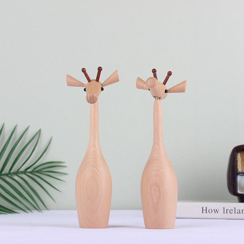 Stylish Rustic Giraffe Figure - Perfect Addition to Your Home Decor